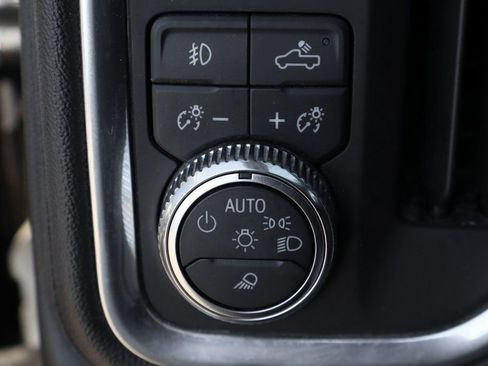 Used 2023 GMC Sierra 3500 Denali w/ Denali Black Diamond Edition image 26