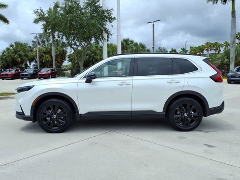 Used 2023 Honda CR-V Sport Touring image 4