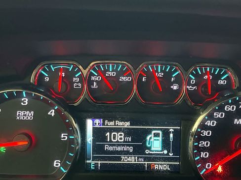 Used 2018 GMC Yukon SLT w/ Open Road Package AWD/4WD image 15