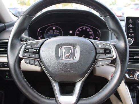 Used 2020 Honda Accord Touring image 28