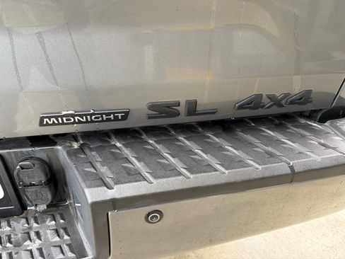 Used 2018 Nissan Titan SL w/ Midnight Edition image 14