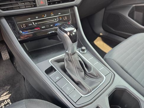 Used 2025 Volkswagen Jetta S FWD image 19