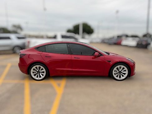 Used 2022 Tesla Model 3 Long Range AWD/4WD image 7