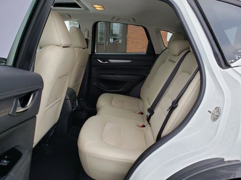 Used 2018 MAZDA CX-5 Touring w/ Preferred Equipment Package image 11