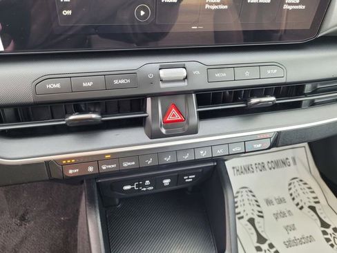 Used 2025 Kia K4 LXS image 18