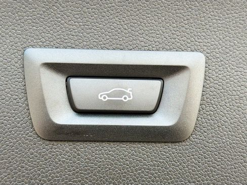 New 2026 BMW iX xDrive45 w/ M Sport Package image 14