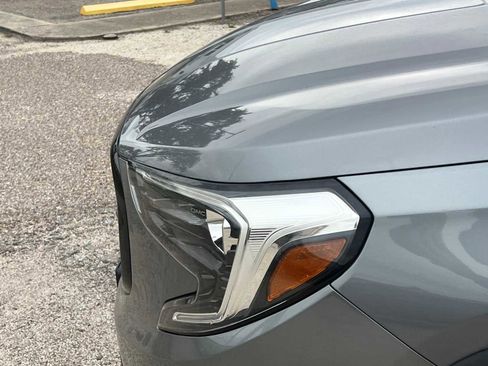 Used 2020 GMC Terrain SLE w/ Driver Convenience Package image 10