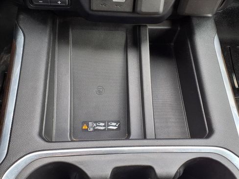 Used 2020 Chevrolet Silverado 2500 High Country w/ Technology Package image 24