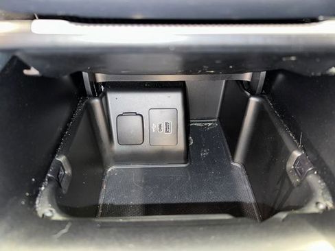 Certified 2025 Ford Explorer ST-Line image 28