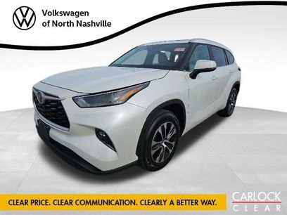Used 2023 Toyota Highlander XLE