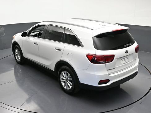 Used 2019 Kia Sorento FWD w/ LX Convenience Package image 18
