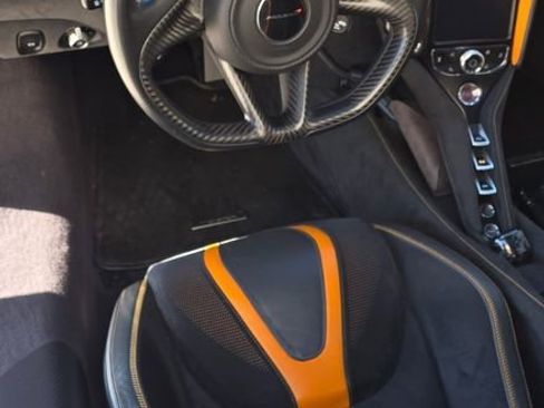 Used 2018 McLaren 720S image 13