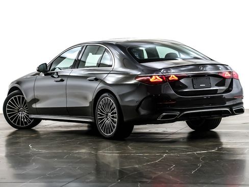 Used 2025 Mercedes-Benz E 350 Sedan image 12