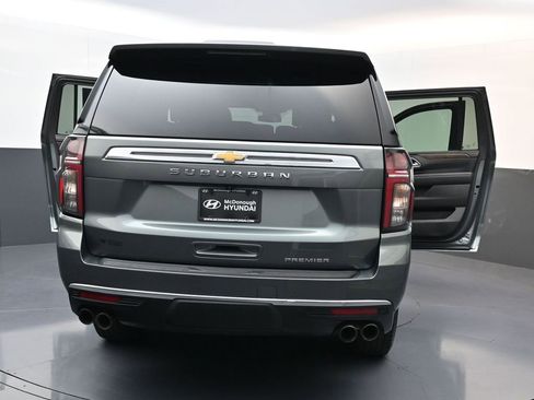 Used 2023 Chevrolet Suburban Premier image 22