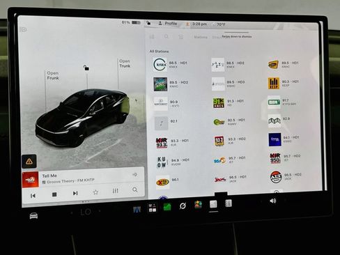 Used 2026 Tesla Model Y AWD image 22