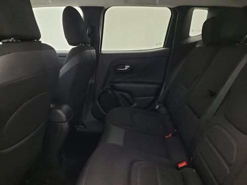 Used 2017 Jeep Renegade Altitude image 18