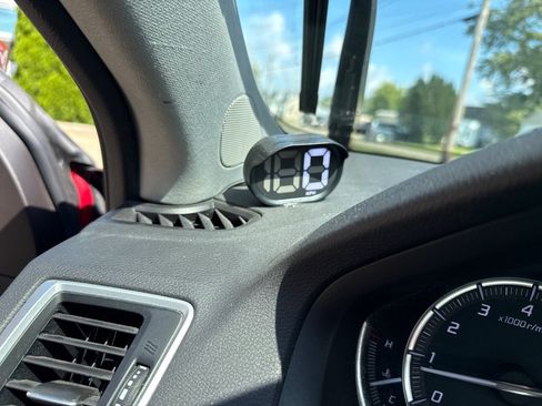 Used 2017 Acura TLX FWD image 19