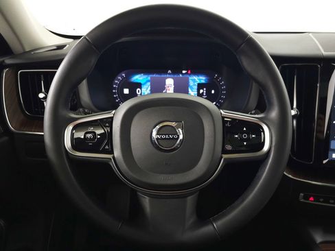 Certified 2023 Volvo XC60 B5 Plus w/ Climate Package AWD/4WD image 21
