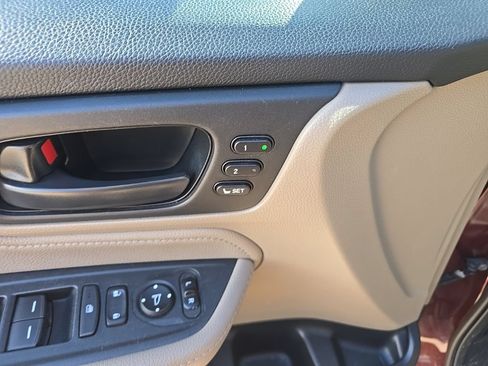 Used 2018 Honda Odyssey Touring image 13