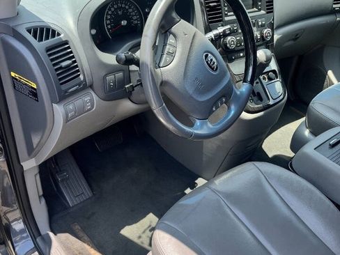 Used 2014 Kia Sedona EX w/ Navigation Package FWD image 8