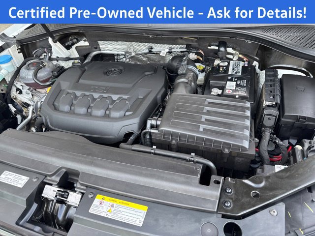 Certified 2023 Volkswagen Tiguan SE R-Line AWD/4WD image 30