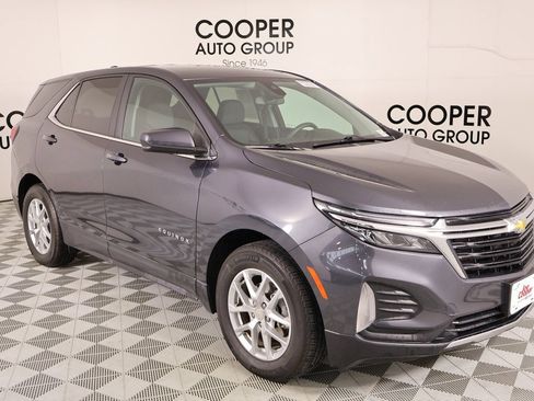 Used 2023 Chevrolet Equinox LT image 1