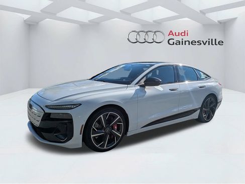 Used 2025 Audi S6 e-tron Premium Plus w/ Premium Plus AWD/4WD image 14