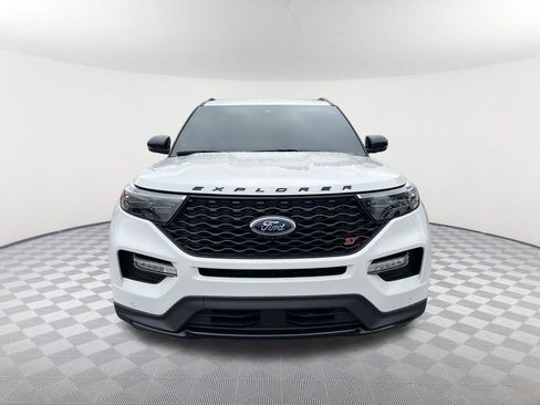 Used 2024 Ford Explorer ST w/ Equipment Group 401A AWD/4WD image 2