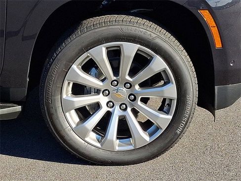 New 2026 Chevrolet Suburban Premier w/ Sun And Tow Package image 6