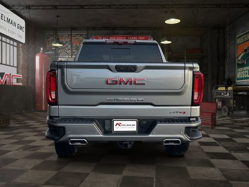 Used 2023 GMC Sierra 1500 AT4 w/ AT4 Premium Package image 4
