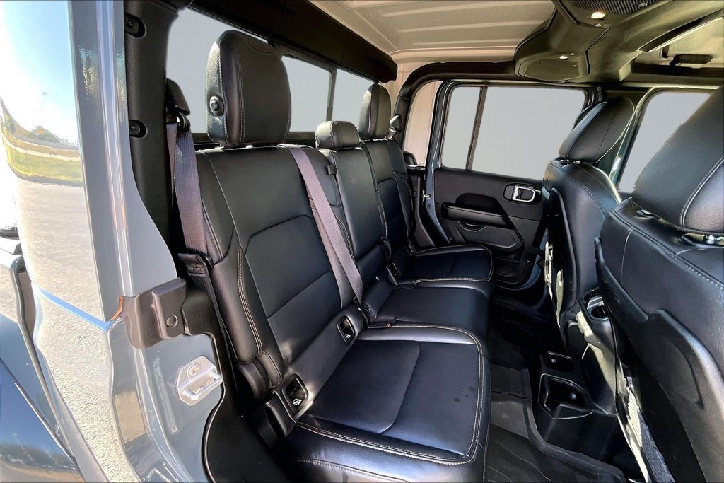 Used 2025 Jeep Gladiator Sport AWD/4WD image 24
