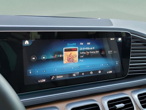 Used 2022 Mercedes-Benz GLE 350 w/ Premium Package image 20