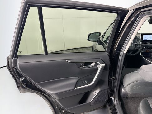 Used 2024 Toyota RAV4 XLE FWD image 25