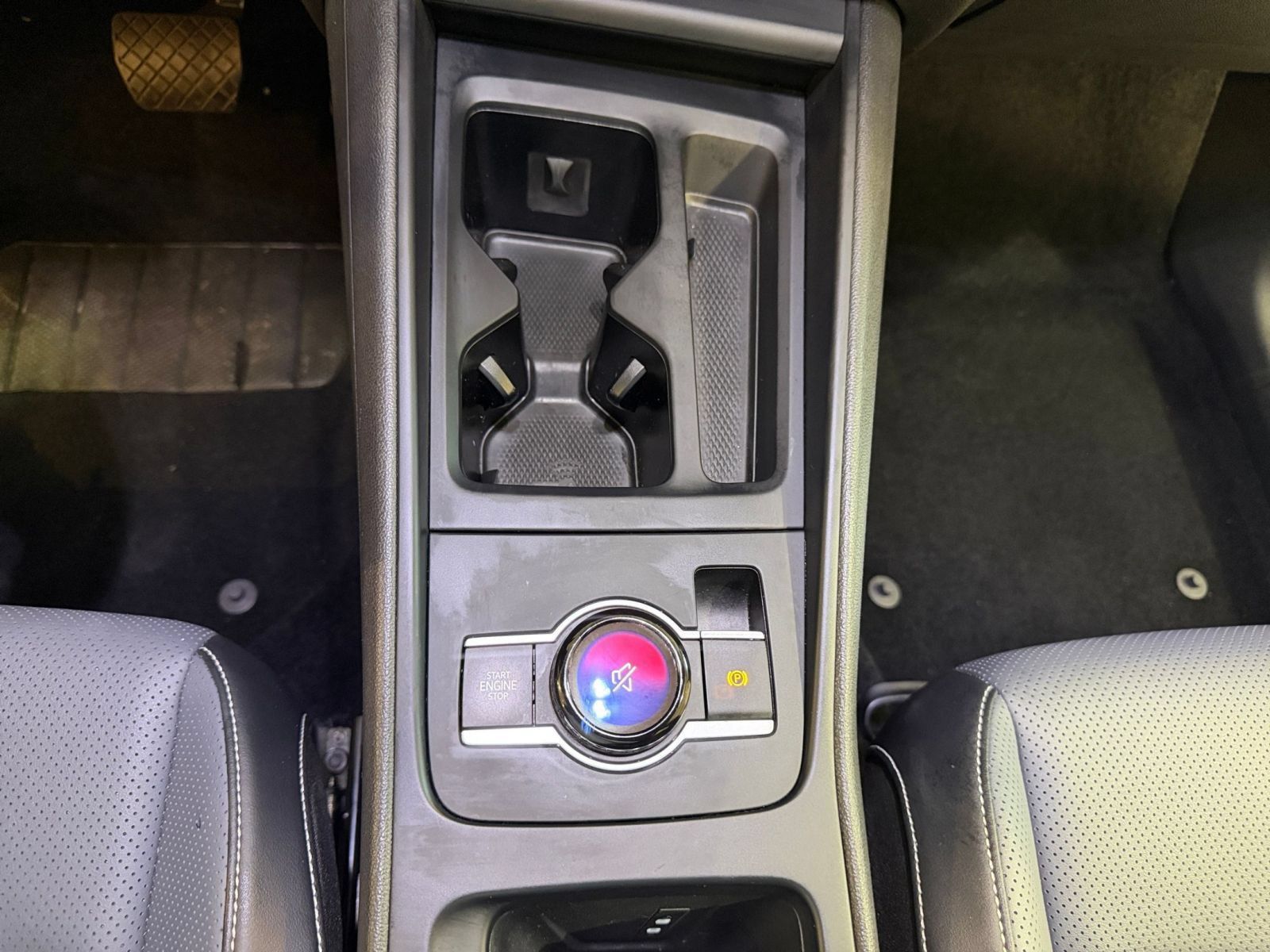 Used 2026 Volkswagen Tiguan SE FWD image 41