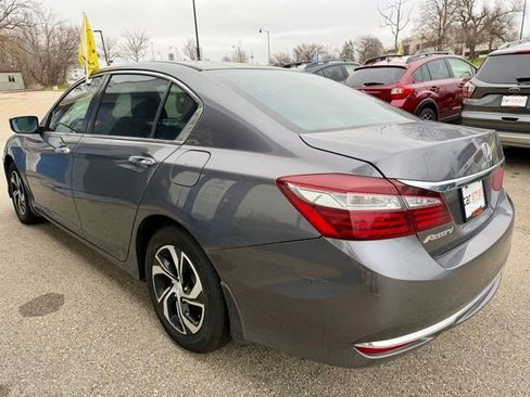 Used 2017 Honda Accord LX image 5