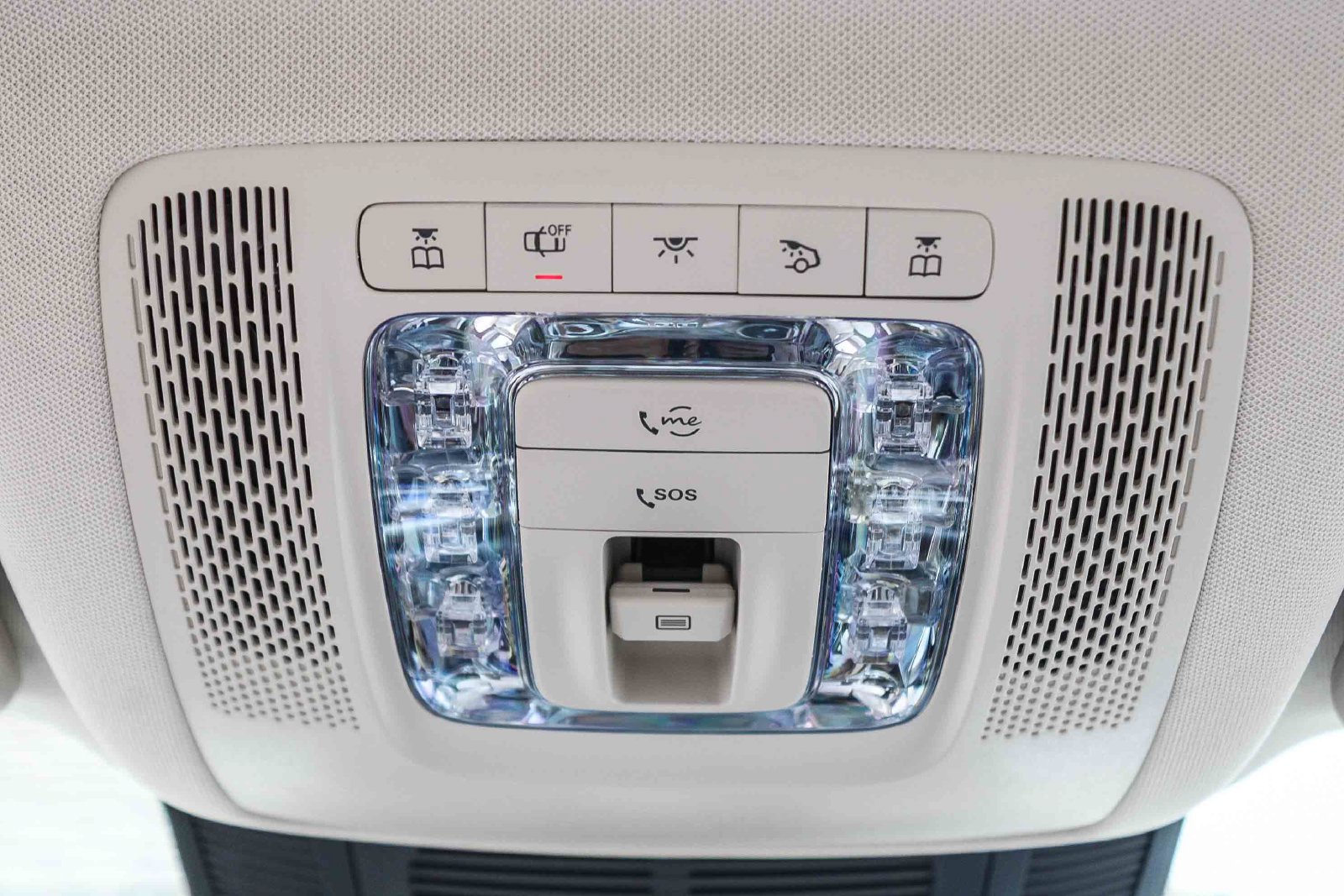 New 2026 Mercedes-Benz GLS 450 4MATIC image 16