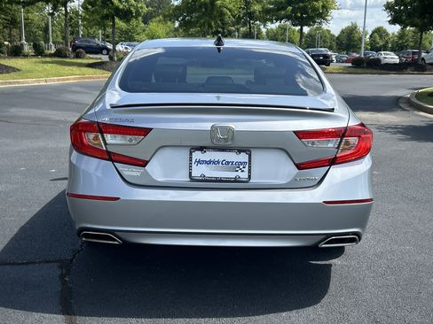 Used 2021 Honda Accord Sport image 8