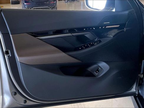 New 2026 BMW 530i w/ Premium Package image 10