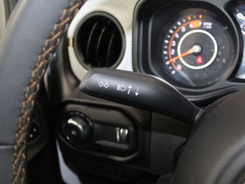 Used 2024 Jeep Wrangler Sport S image 36