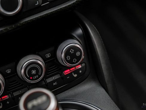 Used 2010 Audi R8 V10 image 76