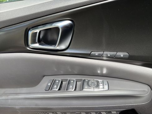 New 2026 Kia Carnival SX w/ SX Dark Edition Package FWD image 38