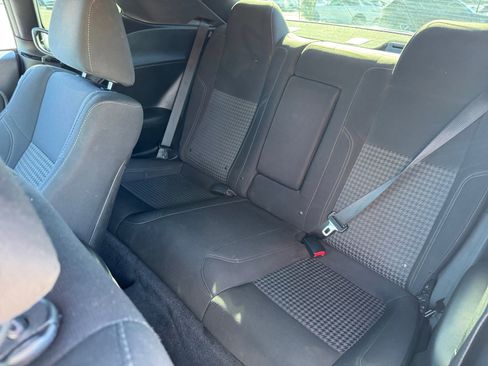 Used 2018 Dodge Challenger SXT image 17