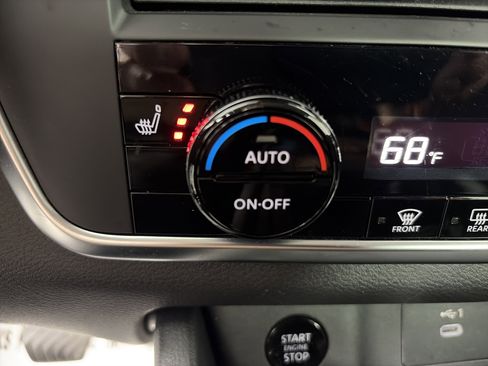 Used 2025 Nissan Rogue SV image 23