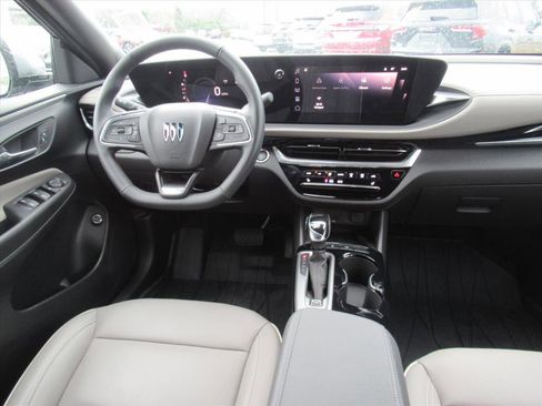 Used 2024 Buick Envista Avenir image 12