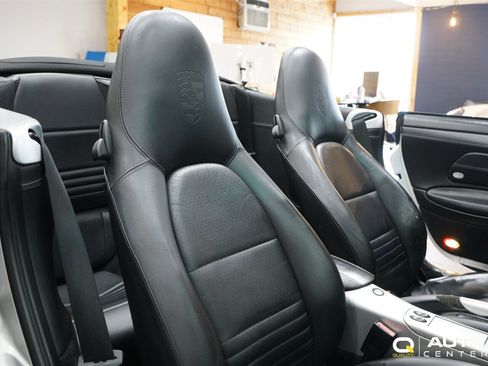 Used 2004 Porsche 911 Turbo image 18