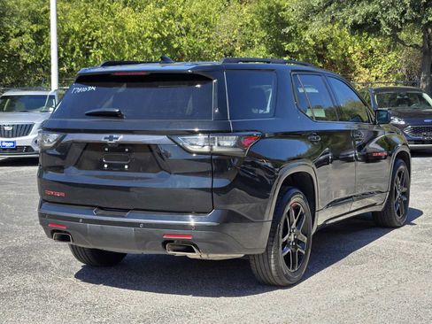 Used 2020 Chevrolet Traverse Premier w/ Redline Edition FWD image 7