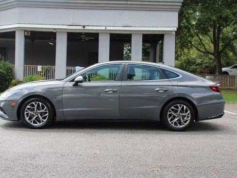 Used 2020 Hyundai Sonata SEL w/ Convenience Package FWD image 4