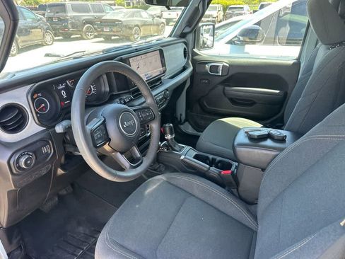 Used 2024 Jeep Wrangler Sport AWD/4WD image 5