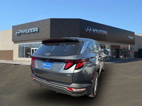 Certified 2023 Hyundai Tucson SE w/ Winter Package AWD/4WD image 7