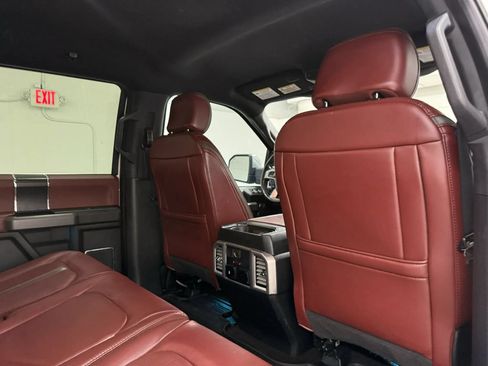 Used 2019 Ford F150 Platinum w/ Equipment Group 701A Luxury AWD/4WD image 14